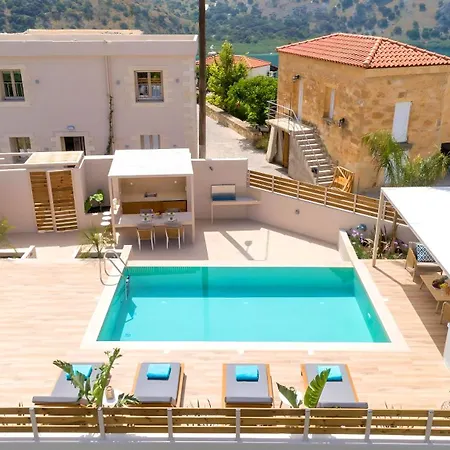 וילה Hidden Gem Private Pool & Heated Jaccuzzi